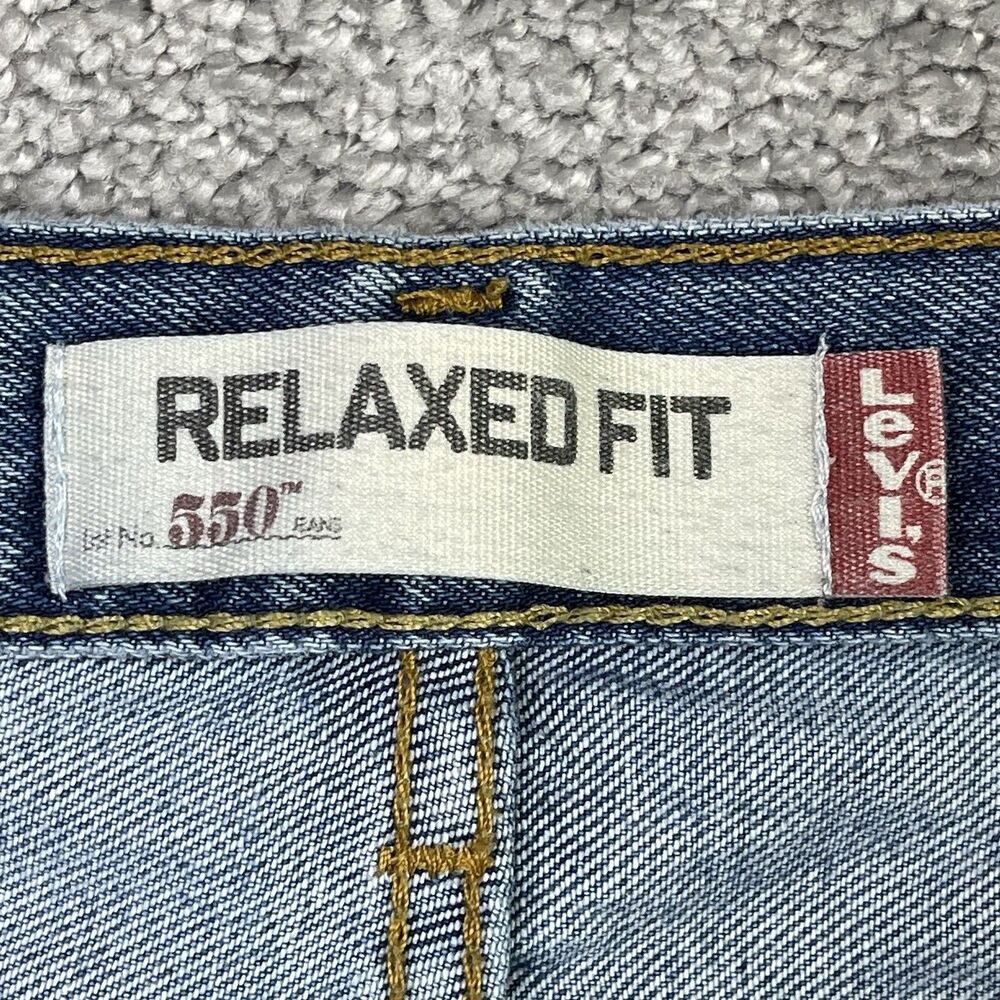 Levi’s 550 Jeans Men’s 36X32 Blue Straight Relaxed Mid-Rise Light Wash Denim - Picture 7 of 13